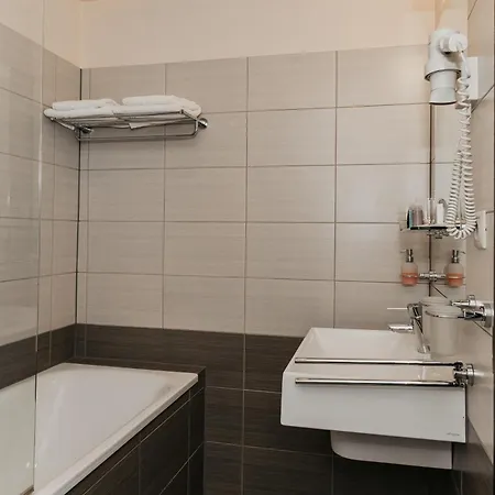 Ah Charlotte Center * Košice